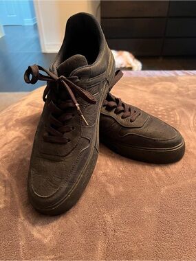 Men's  Hogan Casual Low-Top Sneakers in Dark Navy